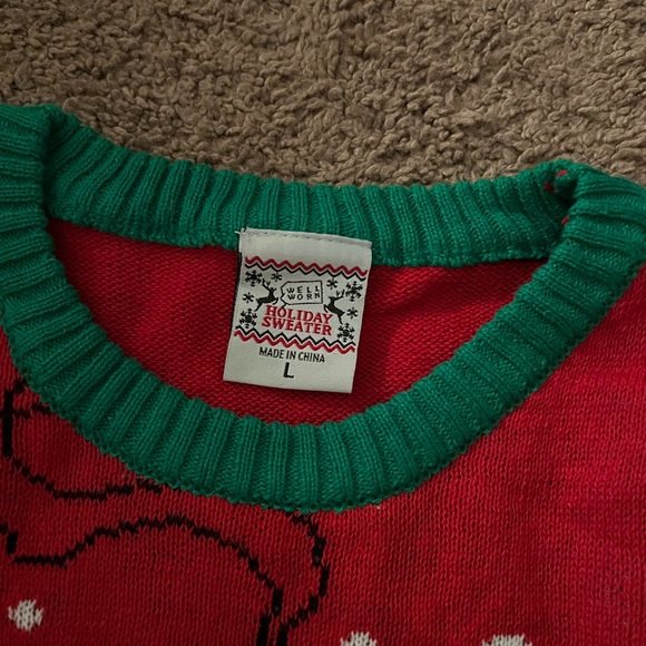 Christmas sweater, lights up, worn one time, size large - Picture 3 of 6